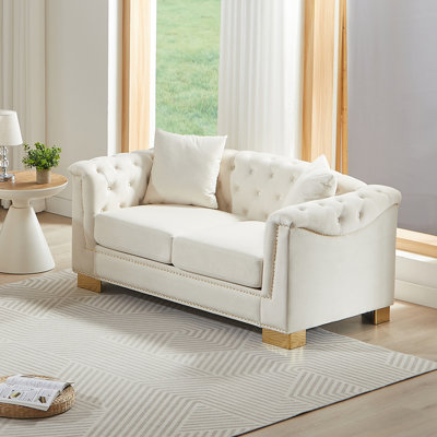 {Vidéo] Canapé classique de style moderne, 62 pouces Chesterfield Classic Armed Rolled Arm Nuckhead Nailhead Decor Cloud