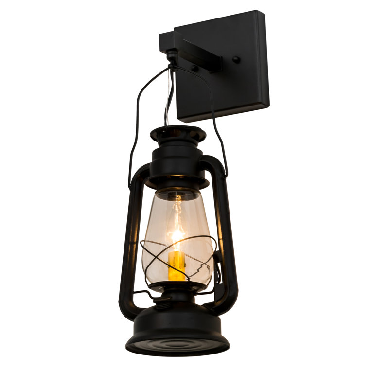 Yonker Wall Light
