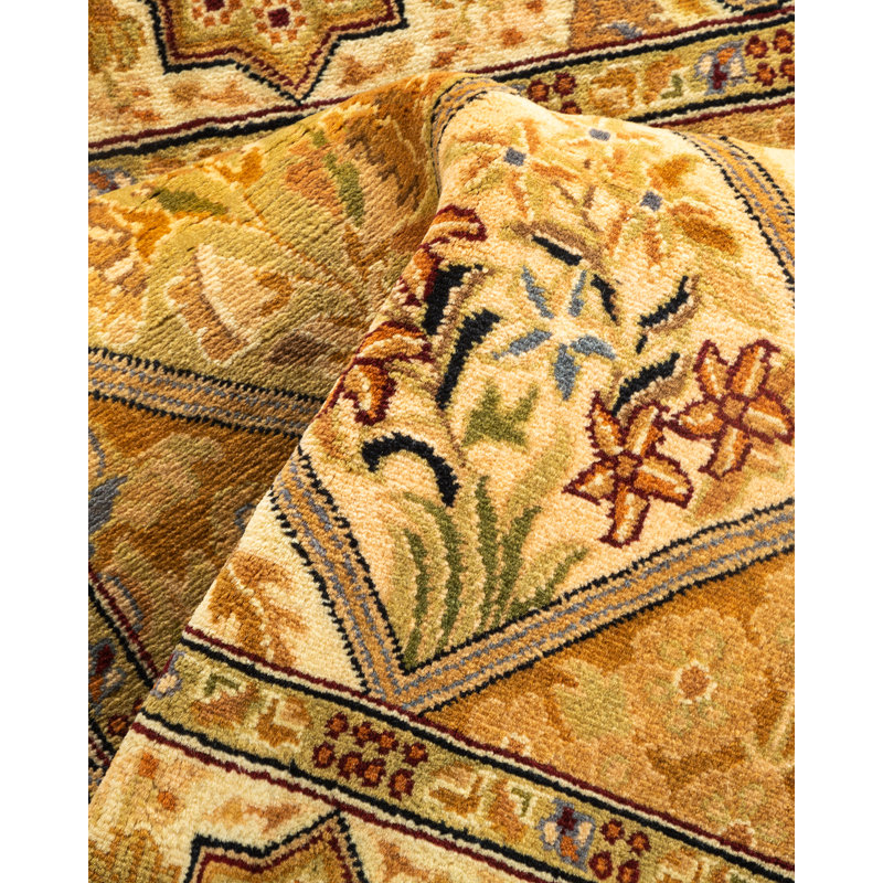 Classic One-of-a-Kind 2' 8" X 4' 2" Hand Knotted Area Rug