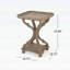 Charmante table d'appoint de style campagnard français avec piètement en forme de sablier et plateau à rebord, idéale pour ajouter une touche d'élégance à n'importe quelle pièce.