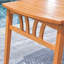 Table de salle à manger en bois