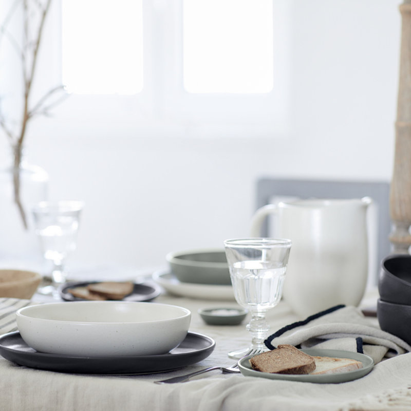 Casafina Pacifica Stoneware Pasta Dish, Vanilla