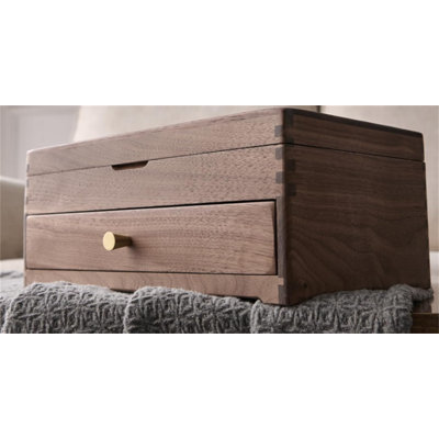 Boîte à bijoux en bois de noyer noir - Allwood, fabriquée à la main, boîte à bijoux classique.