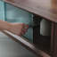 Cabinet audio-visuel simple en noyer noir
