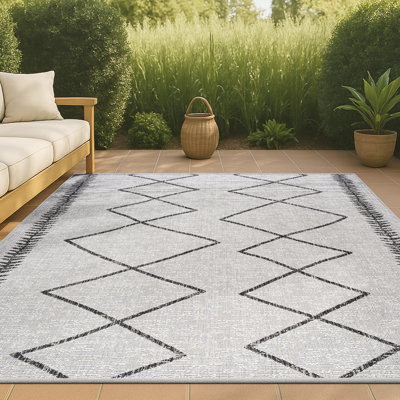 Tapis intérieur / extérieur Wilmot Tribal Diamond