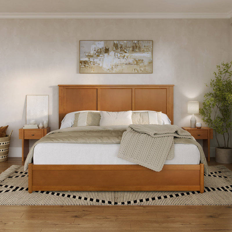 Lit plateforme avec rangement en bois massif Ashante avec pied de lit et tiroirs sous le lit, Caramel clair, Très grand