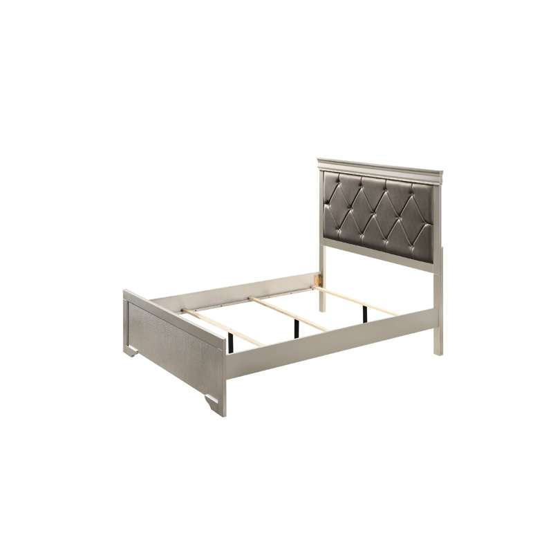 Lit simple beige avec tête de lit à boutons et structure en bois massif avec revêtement en crocodile moderne