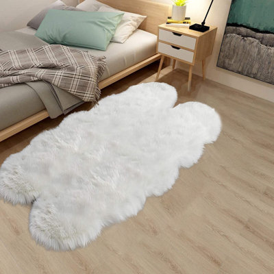 Tapis blanc en fausse fourrure Novelty Verlean