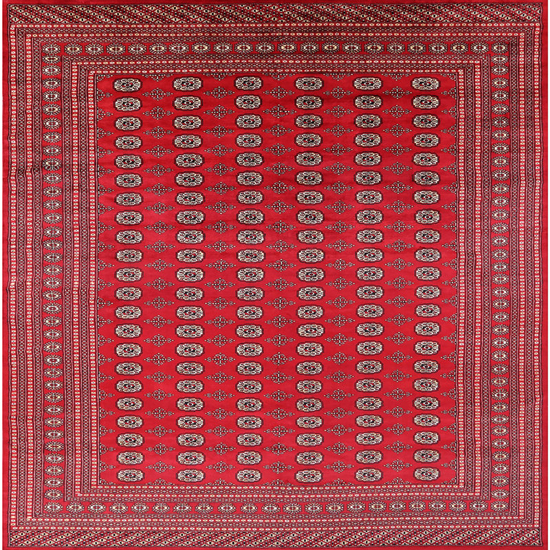 Tapis rouge Risanna, Carré 3 pis