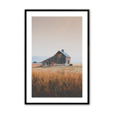 «Dacien Rustic Charm», reproduction d'art encadrée sur papier par Annie Bailey