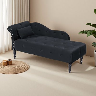 Pieds en velours 60,6 "capitonnés avec garniture cloutée et pieds en bois massif avec 1 coussin