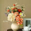Ornements de fleurs simulées