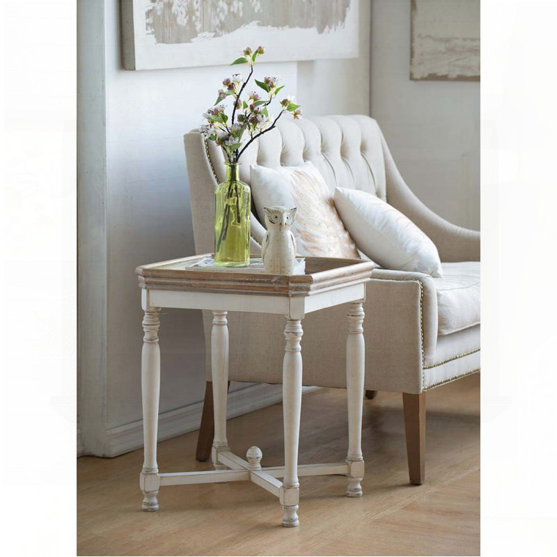 Table d'appoint carrée Alcott avec base blanche vieillie et plateau en bois naturel