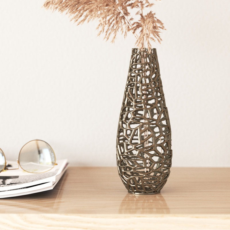 Vase de table en métal Fogel, Bronze, H 14 po x l 5 po x P 5 po