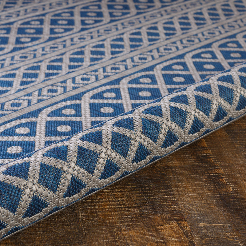 Tapis intérieur / extérieur bleu Manderella, Rectangle 5 pi 3 po x 7 pi 6 po
