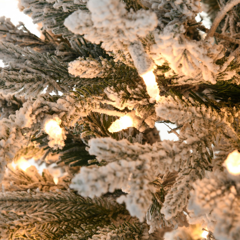 Arbre de Noël artificiel 7,5 pi avec 7,5 branches de neige floquées, 350 lumières claires jaunes chaudes, ouverture automatique, ampoule supplémentaire