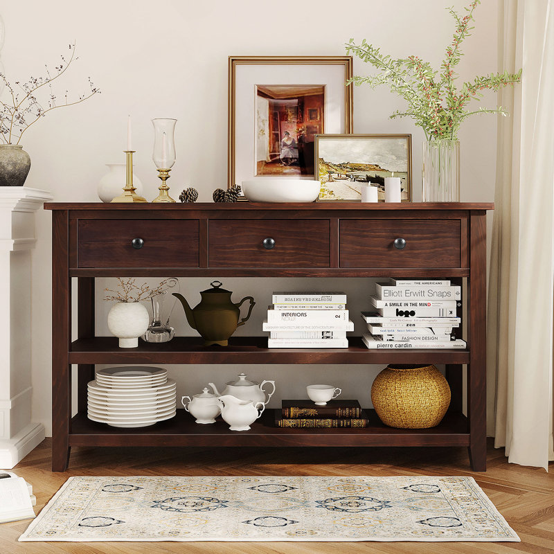 Console de style rétro fabriquée en pin massif avec deux tablettes ouvertes et trois tiroirs pour la décoration intérieure