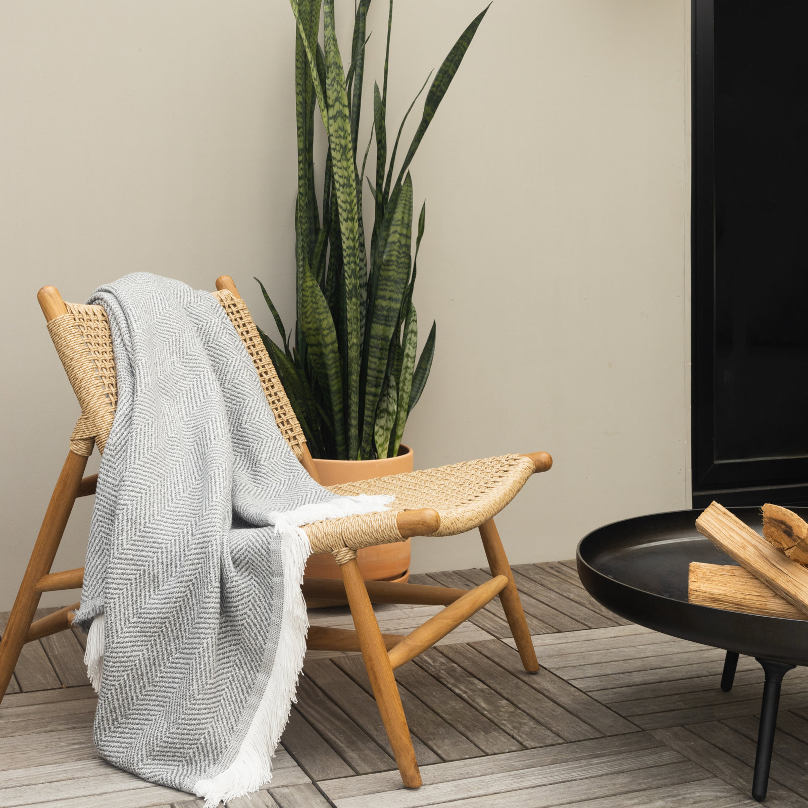 Sunbrella Eakins Throw Blanket, Pewter