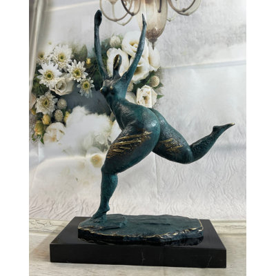Sculpture coureuse qui court