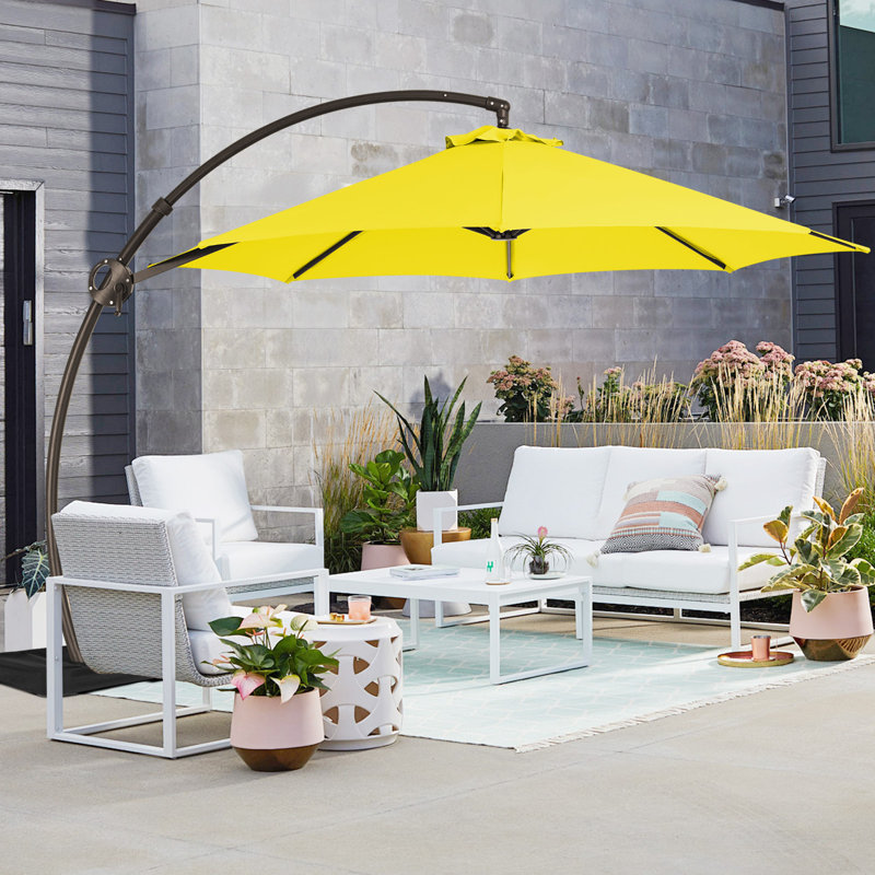 Parasol en porte-à-faux 11 pi avec inclinaison infinie, mât en aluminium, housse de protection et sac de sable Bersa, Jaune
