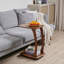 Table de bout en forme de C avec roulettes Emerson, couleur noyer