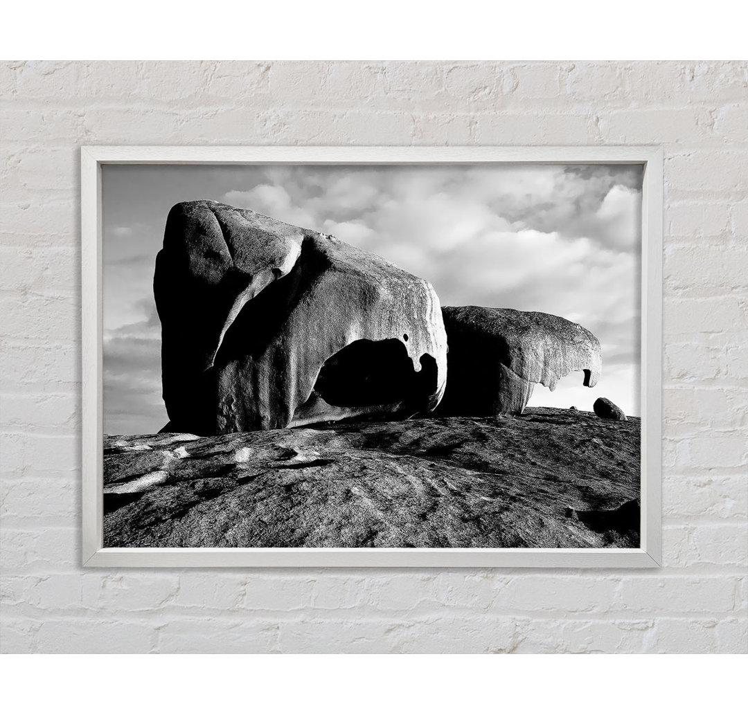 Boulders On Top Of The World B N W - Einzelbildrahmen Kunstdrucke auf Leinwand