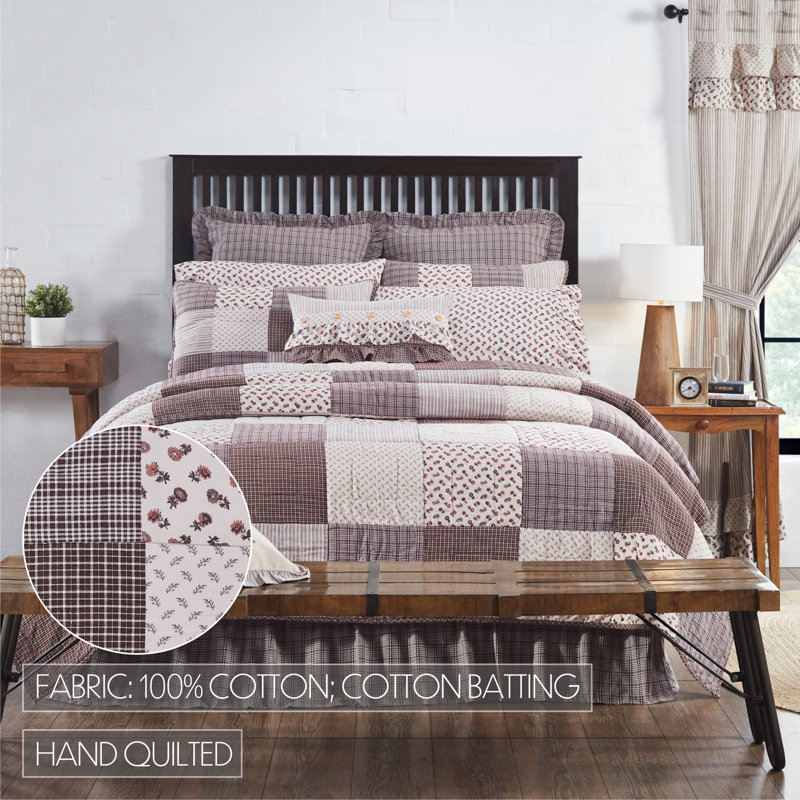 Florette Reversible Patchwork Queen Cotton Quilt Set in Brown
