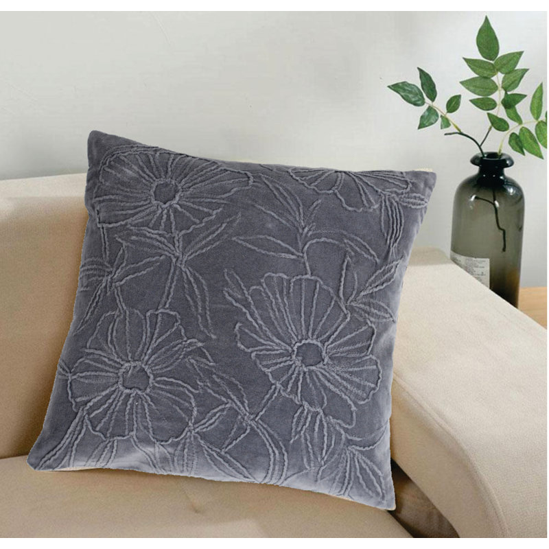 Velours noir à motif floral
