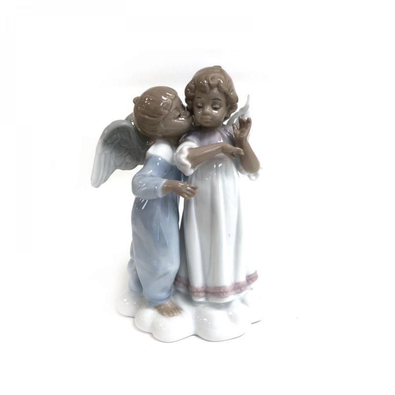 Drita Figurines & Sculptures
