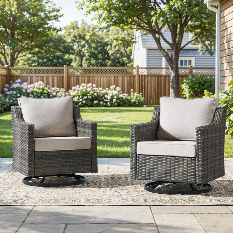 Ensemble de 2 chaises longues en rotin et osier Harperayne, Beige