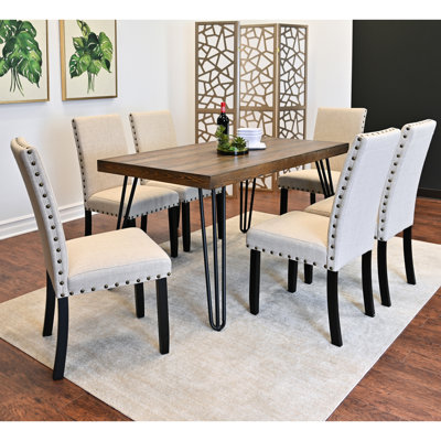 7 tables à manger, table en épingle à cheveux avec 6 chaises, plateau en pin foncé, bois d'ingénierie, base en métal, sièges rembourrés en tissu, sièges d'invités rustiques