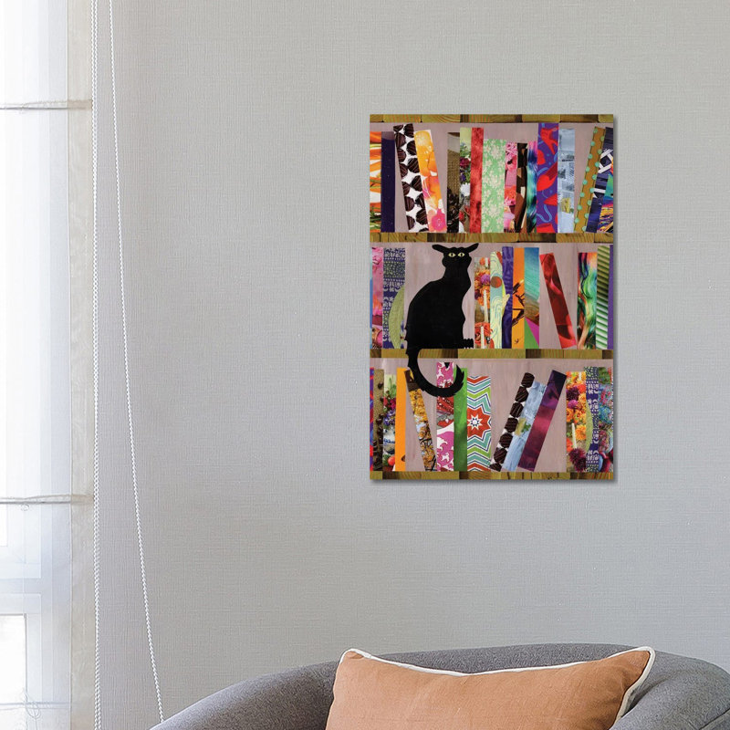 «Bookcat» par Artpoptart - impression sur toile tendue, H 26 po x l 18 po x 1,5 po