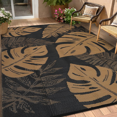 Grand tapis de paille en plastique réversible pour l'extérieur de 9 pi x 18 pi, imperméable et résistant aux rayons UV, pliable, lavable, antidérapant, résistant aux marques, idéal pour la cour arrière, noir et brun