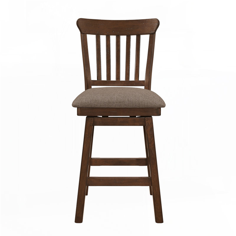 Ensemble de chaises pivotantes à hauteur de comptoir