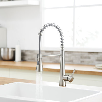 Robinet de cuisine contemporain en nickel brossé avec douchette extractible - Gestion efficace de l'eau, mélange d'eau chaude et froide facilement