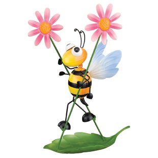 Honey Bee Wreath, Bumble Bee Gifts, Honey Bee Decor, Honey Bee Gifts, Front Door Decor, Metal Yard Art, Bumble Bee Ornament
