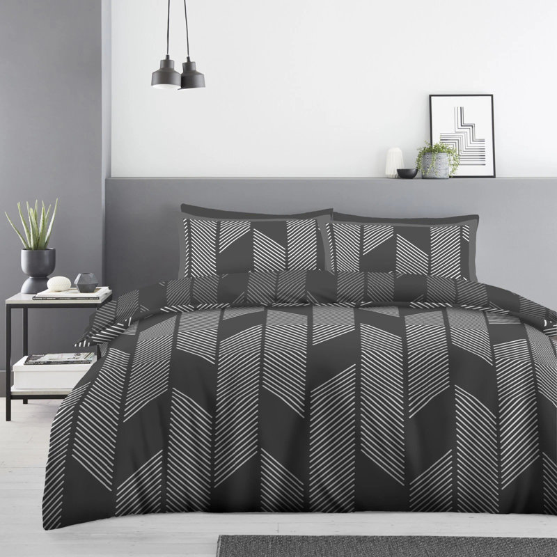 Geometric Pattern Duvet Cover and Pillowcases - Polycotton Bedding Set - Available in Single Double King Machine Washable