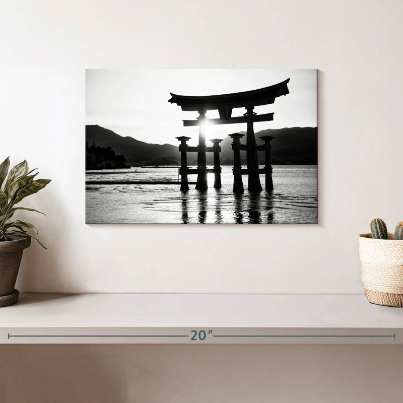 Nicci Miyajima Torii, H 8 po x l 12 po