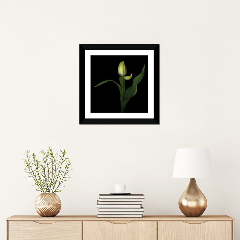 Nonchalance, reproduction de photo sur toile tendue, Papier d'art encadré noir, Blanc, H 16 po x l 16 po x P 1 po
