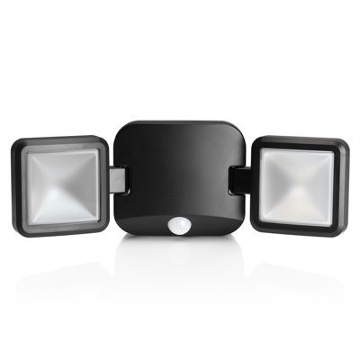 Sabillasville Pir Dual Head Flood Light