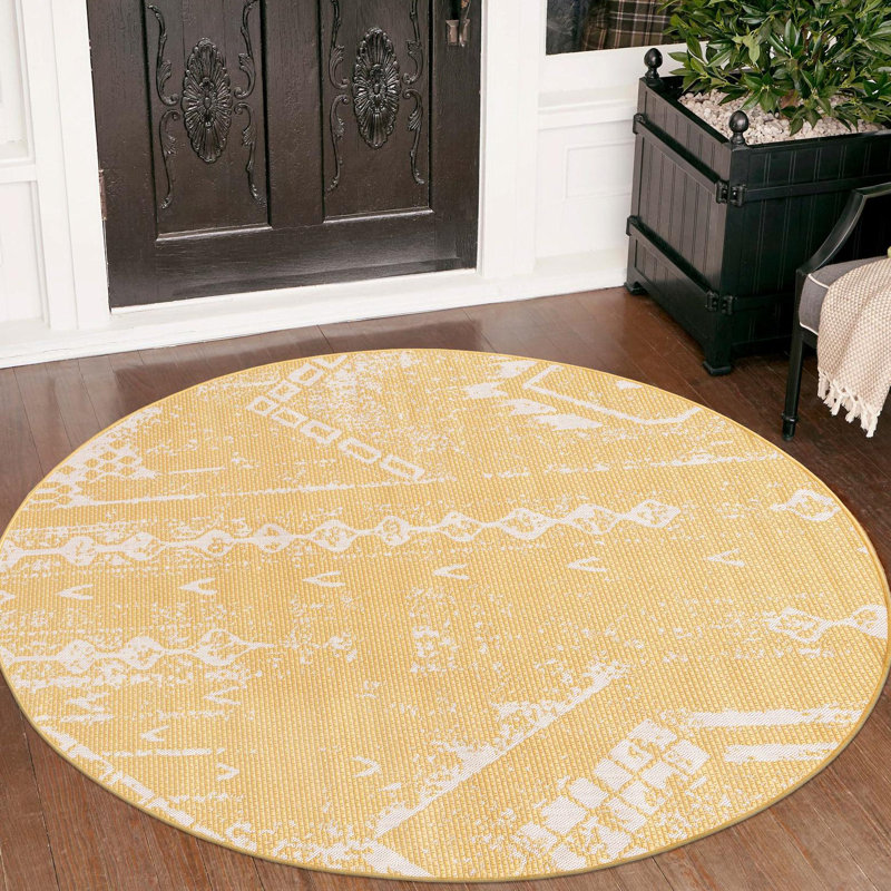 Tapis intérieur / extérieur jaune en polypropylène tissé à la machine 9 pi 10 po x 13 pi Broux