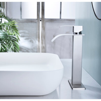 Robinet de salle de bain à cascade, robinet de meuble-lavabo à poignée simple