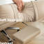 Chaise de bureau beige avec résistance et repose-pieds-716067583