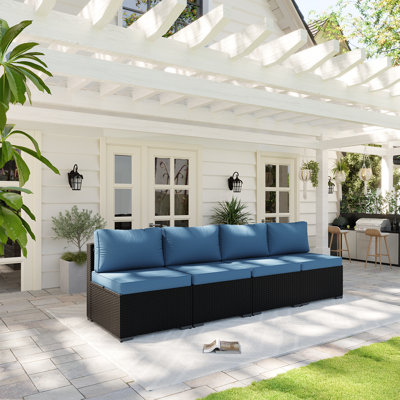 4 -Person Rattan Patio Safo With Cushions