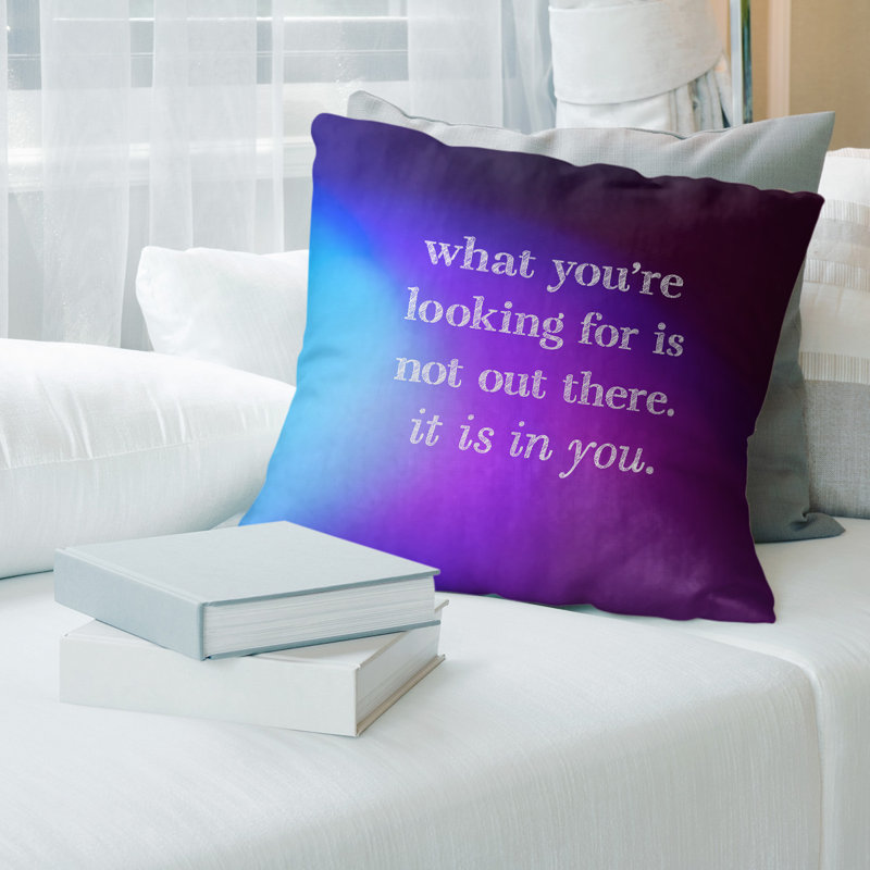 Coussin à la main, 14 po x 14 po, Bleu / Mauve, Polyester/ Bourre en polyester