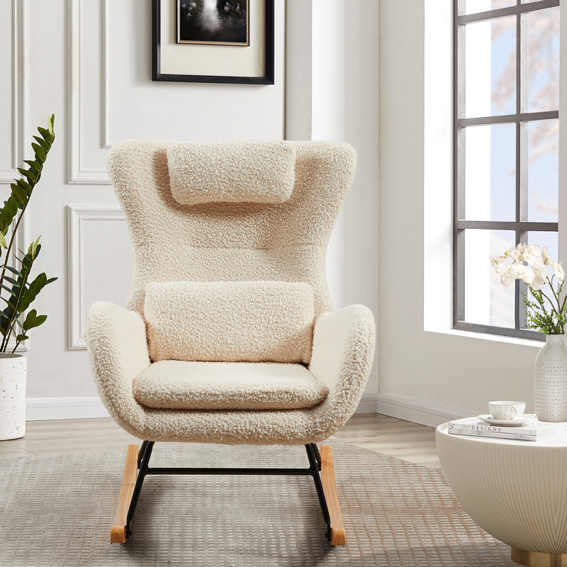 Chaise de bébé berçante en tissu beige avec rembourrage en mousse