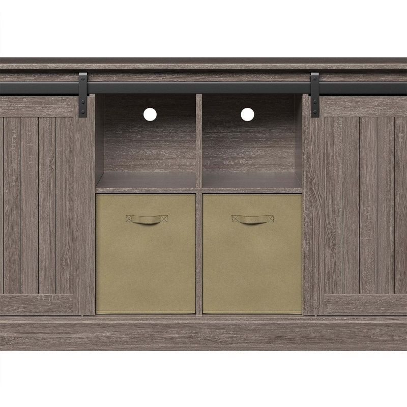 Meuble télé Cleethorpes Farmhouse de 60 po pour téléviseur de 65 po ou moins, assemblage requis, Gris délavé