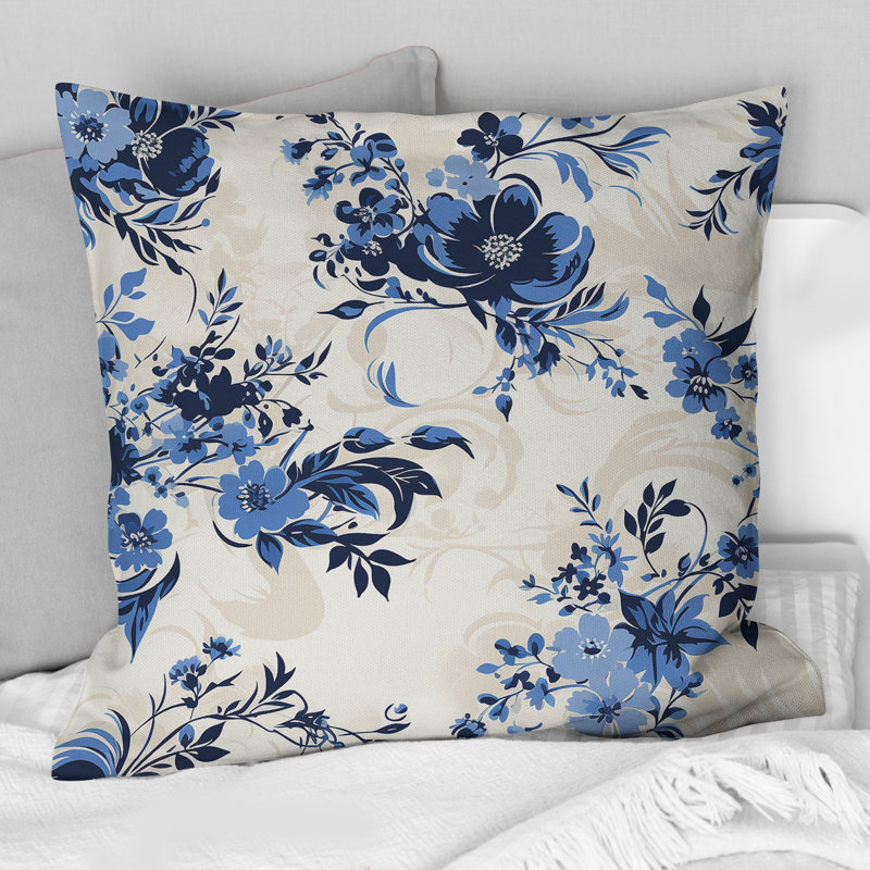 Coussin Cobalt bleu à motif victorien II - imprimé floral, 18 po x 18 po