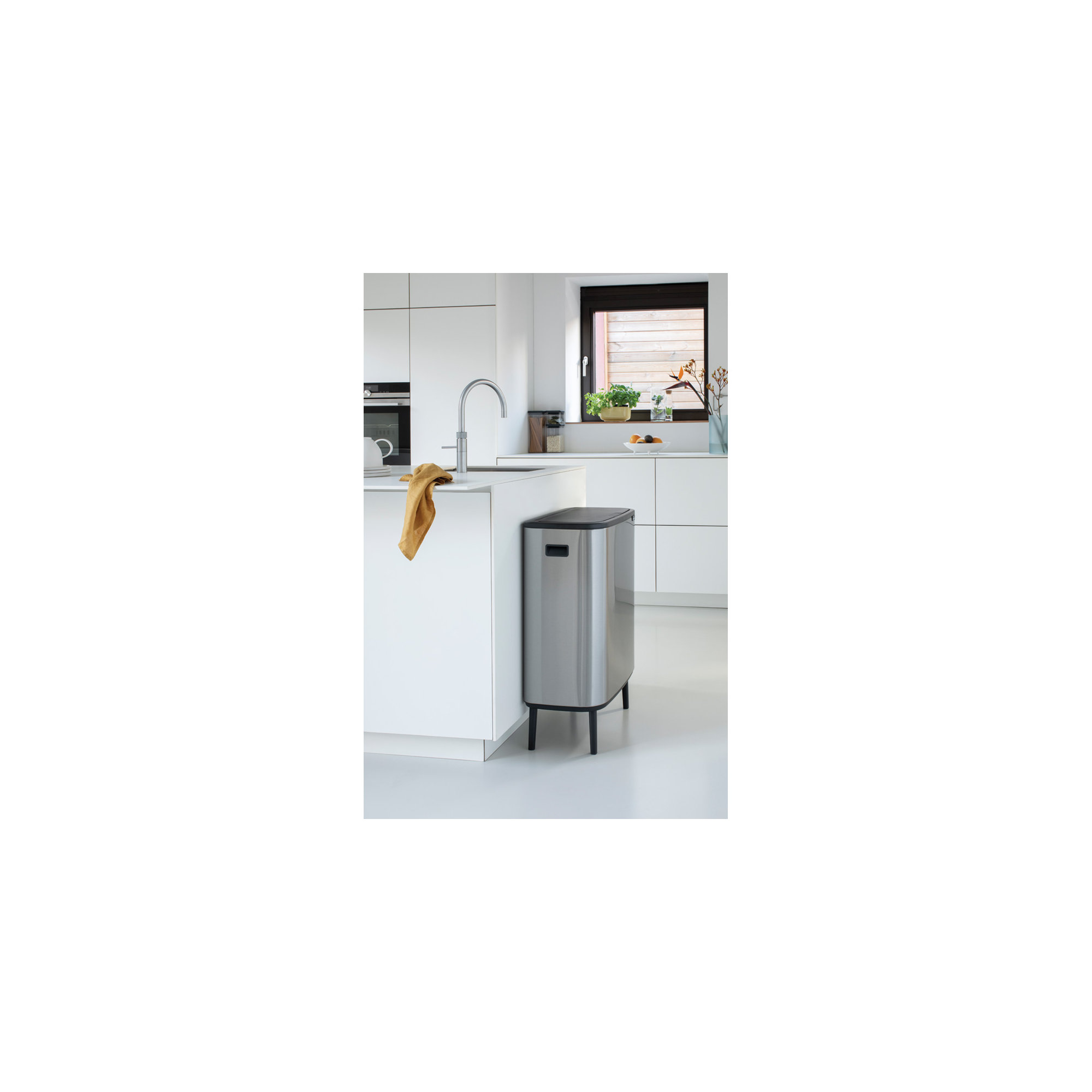 Brabantia Bo Hi Touch Top Dual Compartment Recycling Trash Can, 2 x 8 Gallon (16 Gallon Capacity)