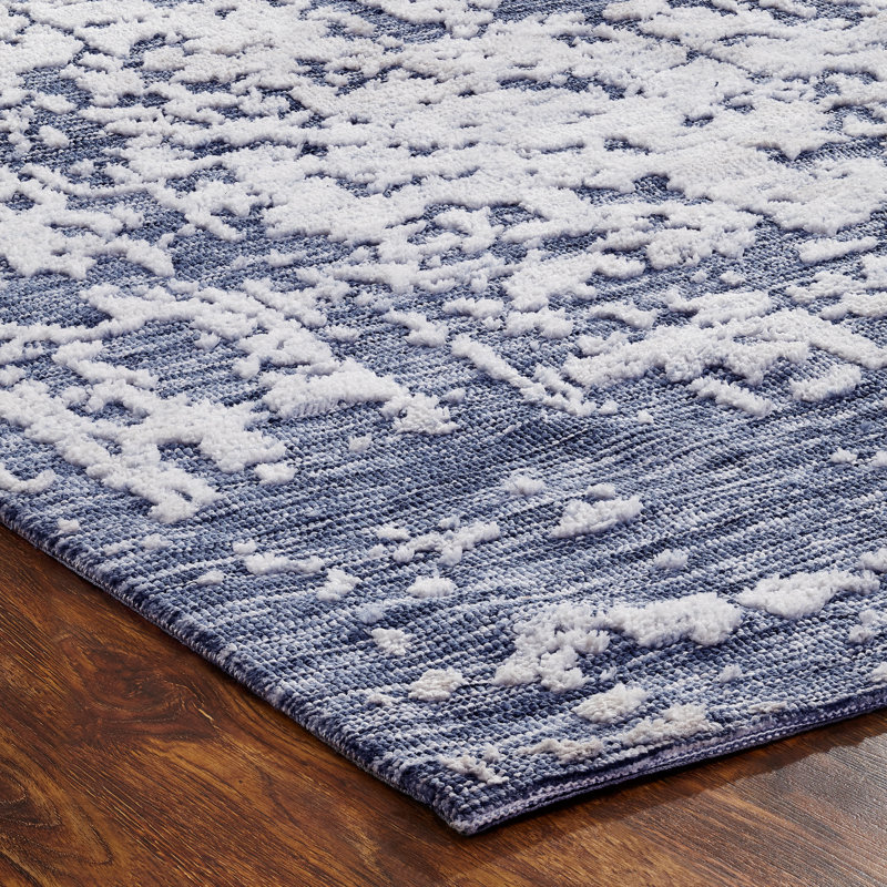 Oriental Area Rug in Blue/Ivory, Rectangle 5'6" x 8'6"